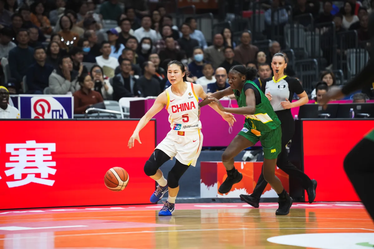 开云官方网站-在场赢14分！中国女篮30岁王牌再立功：联手李月汝韩旭定军心