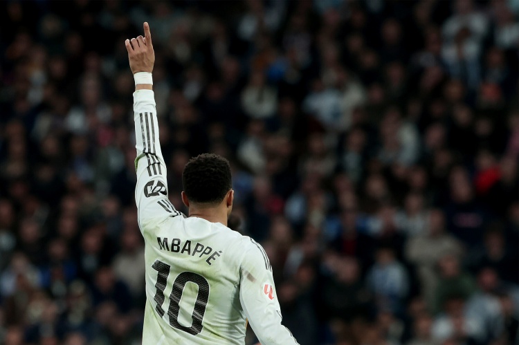 开云APP下载地址-记者：姆巴佩将随队出征曼城，劳尔·阿森西奥因伤缺阵